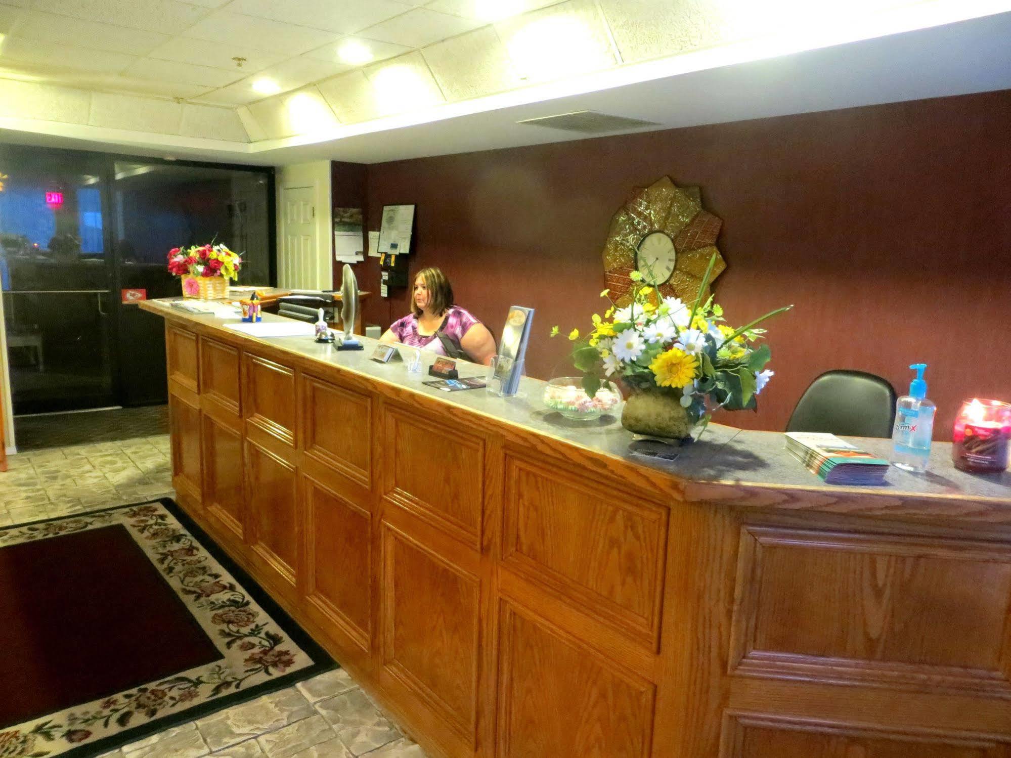 Peach Tree Inn Branson Extérieur photo